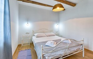 4 slaapkamers, reisbedje, gratis wifi, beddengoed