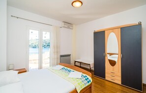 2 habitaciones, cuna de viaje, wifi gratis y ropa de cama 