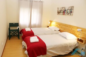 3 bedrooms, iron/ironing board, travel cot, free WiFi