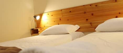 3 bedrooms, iron/ironing board, travel crib, free WiFi