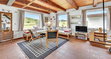 2 bedroom lovely home in Hvide Sande