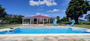 Piscine extérieure