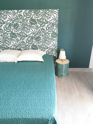 4 chambres, fer et planche à repasser, Wi-Fi, literie fournie