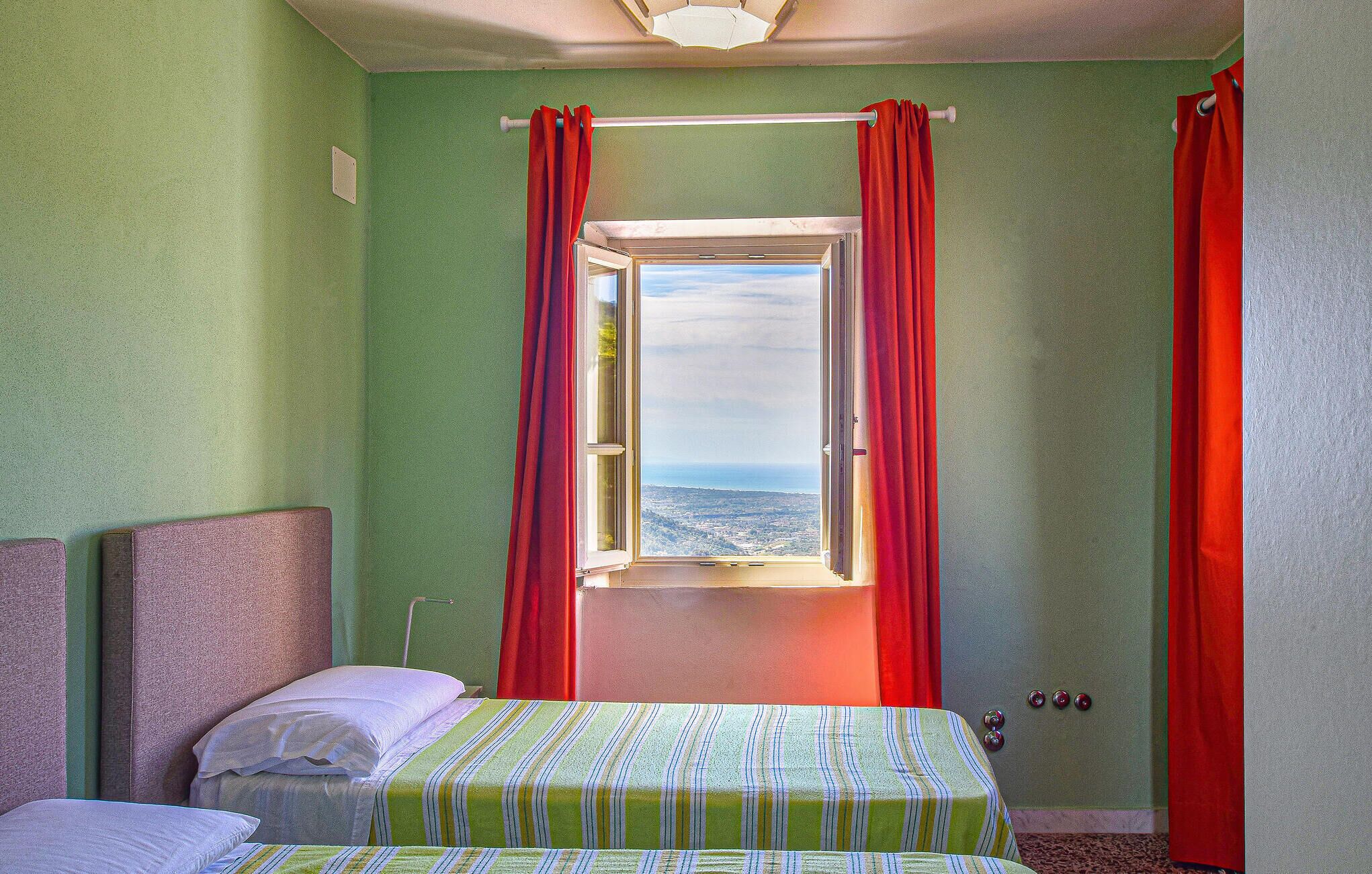 5 makuuhuonetta, ilmainen Wi-Fi