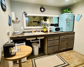 Fridge, microwave, coffee/tea maker, toaster