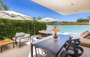 Outdoor dining - Stunning home in Pula (Pula)