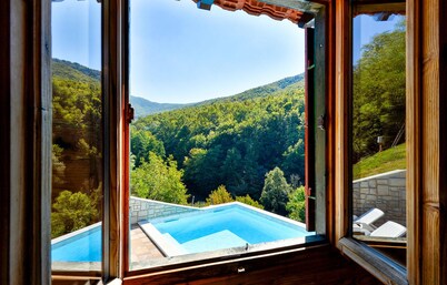 Awesome home in Poljanica Bistranska