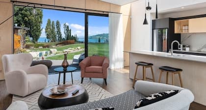 Toka Ridge 1bd Lake View Lux Villa w/ HotTub