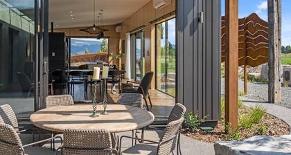Toka Ridge Lake view, Lux Villa 3bd2bth w/ HotTub