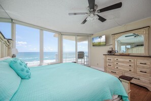 Condo (#703 - Pets) - Shores Club by Distinctive Beach Rentals (Daytona Beach Shores)