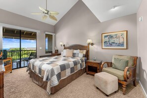 คอนโด (#17E - No Pets) | 1 ห้องนอน, ห้องพักตกแต่งอย่างมีเอกลักษณ์, ตกแต่งพิเศษโดยเฉพาะ, Wi-Fi ฟรี