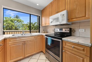 Condo (Wailea Ekahi 17E - No Pets Allowed) | Private kitchen | Fridge, microwave, oven, stovetop