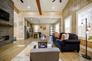 Smart TV, chimenea