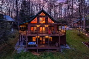 Exterior - ★Cozy Cabin with Hot Tub, Game Room, and Fire pit!★ Wears Valley! (Sevierville)