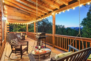 Terrace/patio - Mountain Views & summer vacation! - 3 king beds- theater- hot tub- pool table (Sevierville)