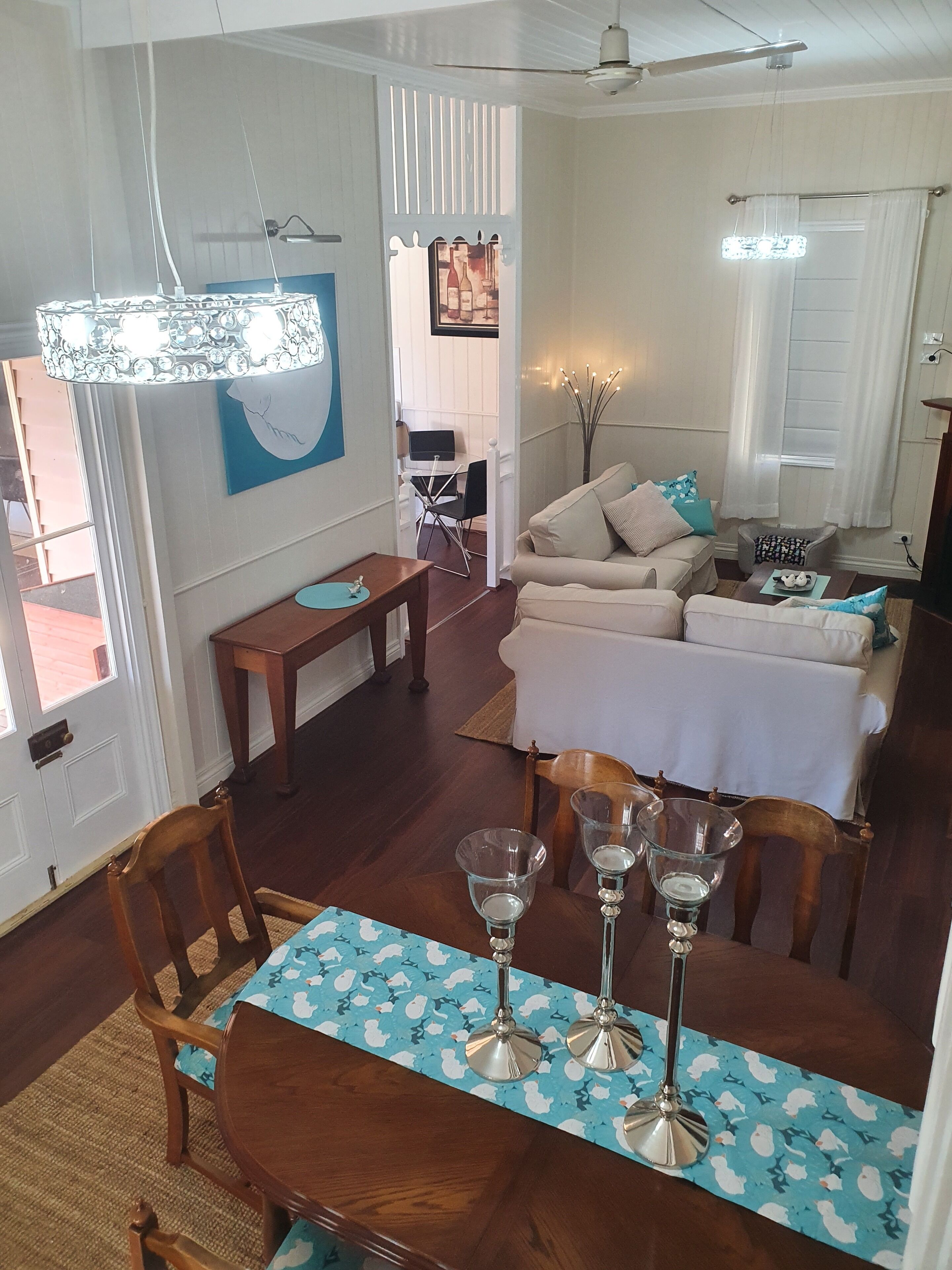 Smart TV, fireplace, computer monitors