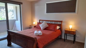5 Schlafzimmer, Bügeleisen/Bügelbrett, kostenloses WLAN, Bettwäsche