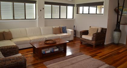 'SEASIDE RETREAT' beach & nature at your doorstep