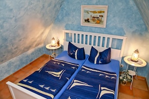 1 Schlafzimmer, Reisekinderbett, kostenloses WLAN, Bettwäsche