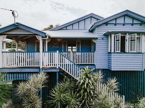 Exterior - Ultimate Beachfront Holiday Pad (WOORIM)