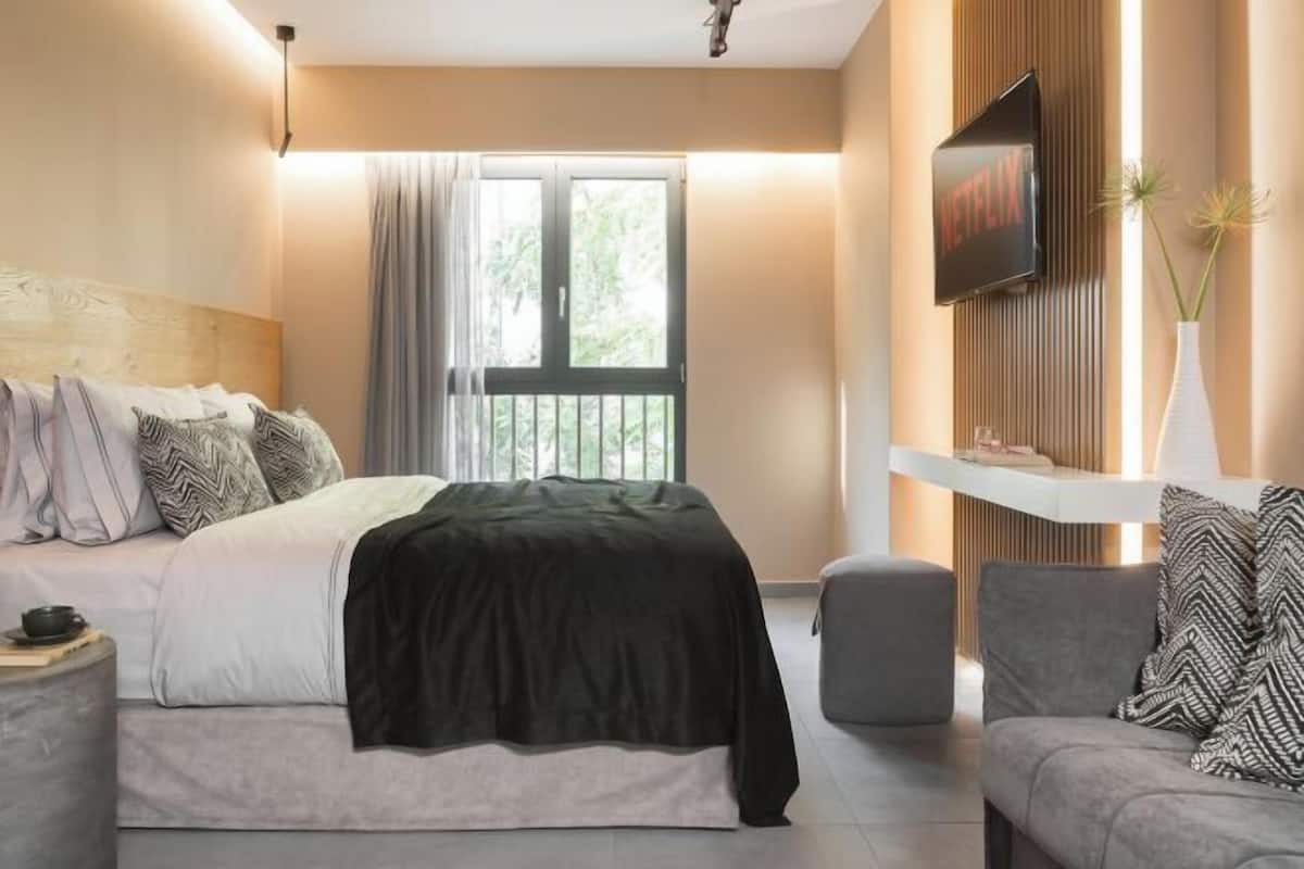 1 bedroom, Egyptian cotton sheets, premium bedding, pillow-top beds