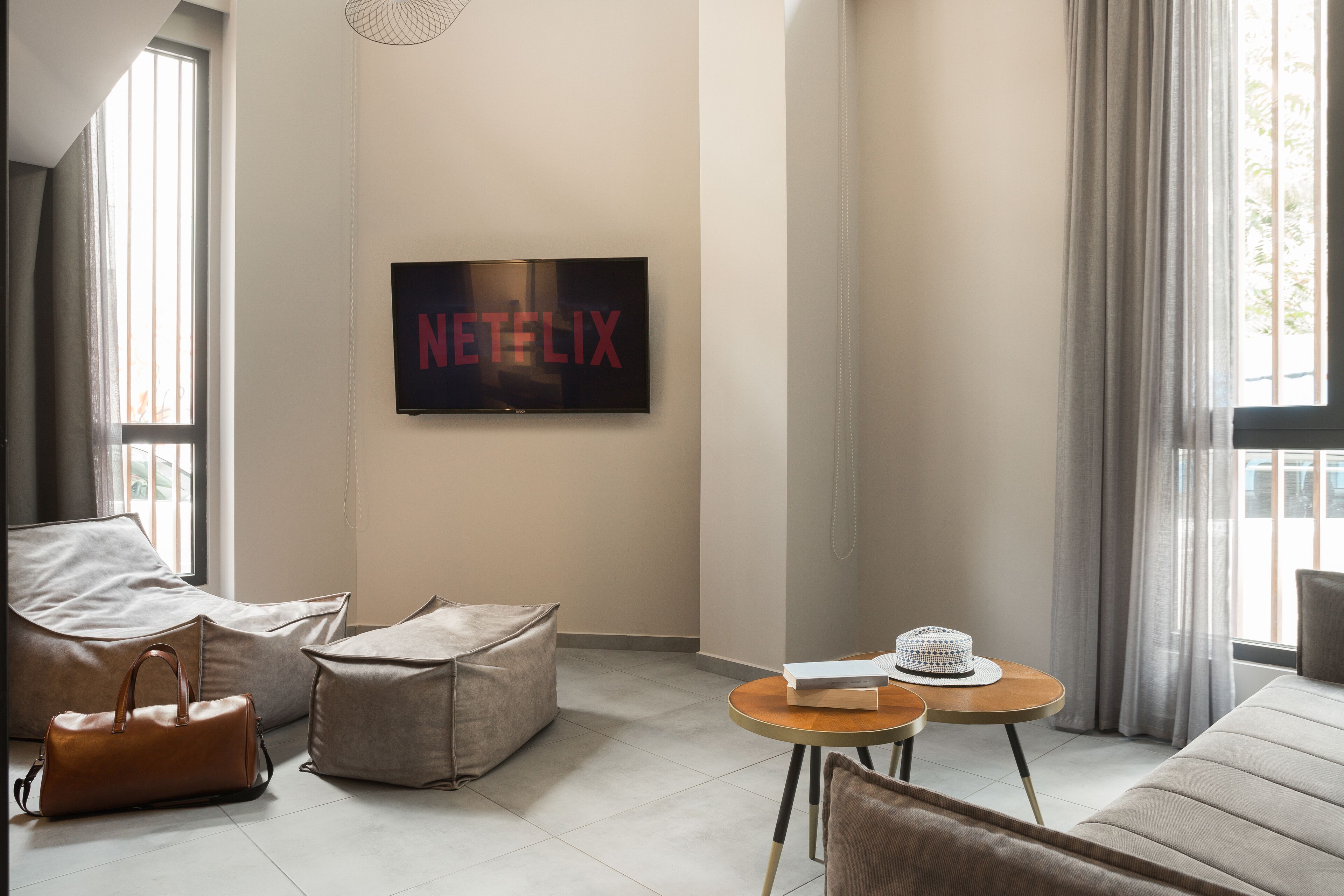 grand suite, 2 bedrooms | living area | led tv, printers