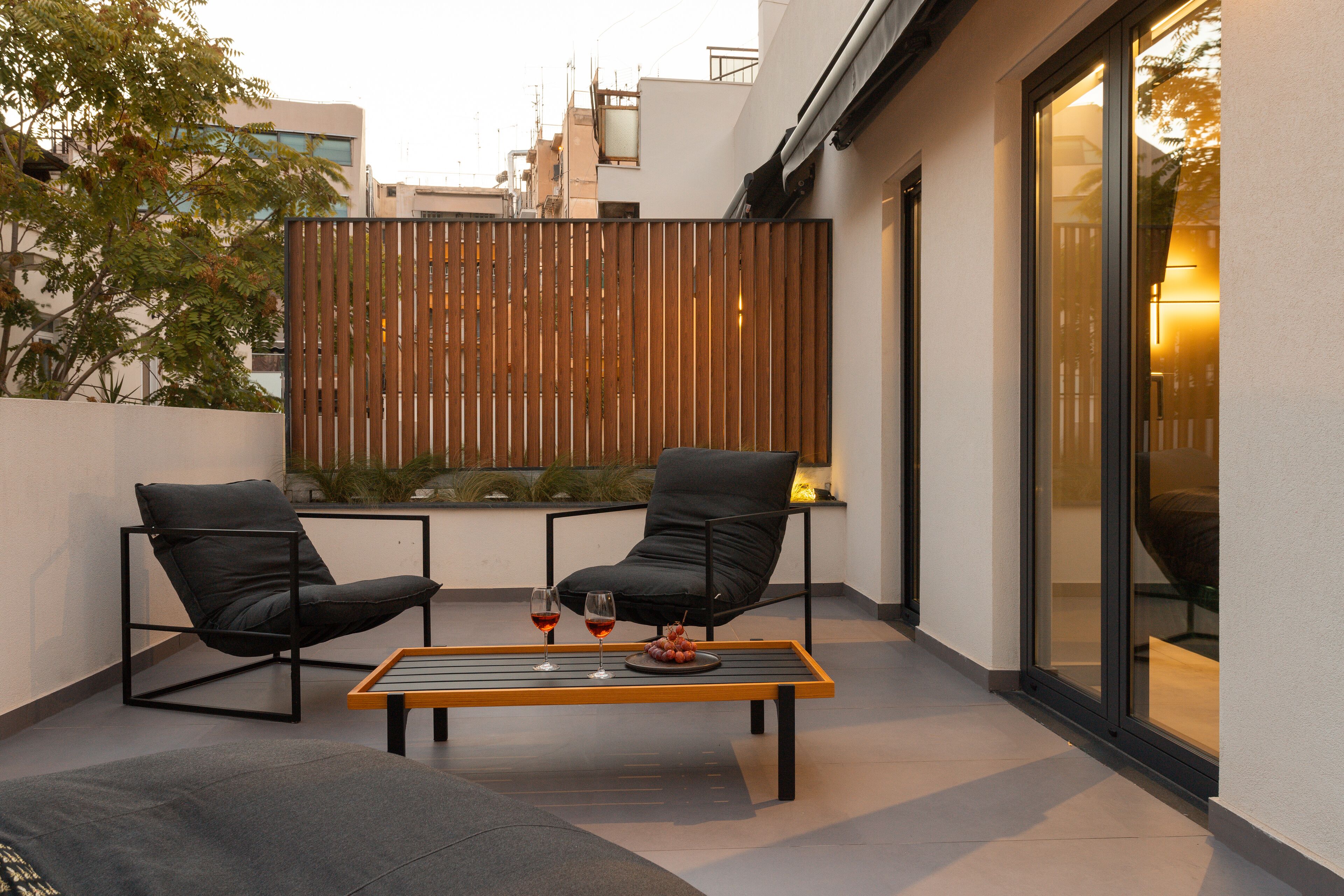 deluxe double room | terrace/patio