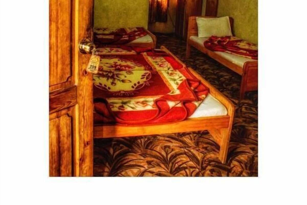 Habitación cuádruple Deluxe | Tabla de planchar con plancha y wifi gratis