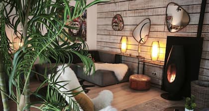 Loft rénové avec piscine privée et spa - Havre de paix en Auvergne