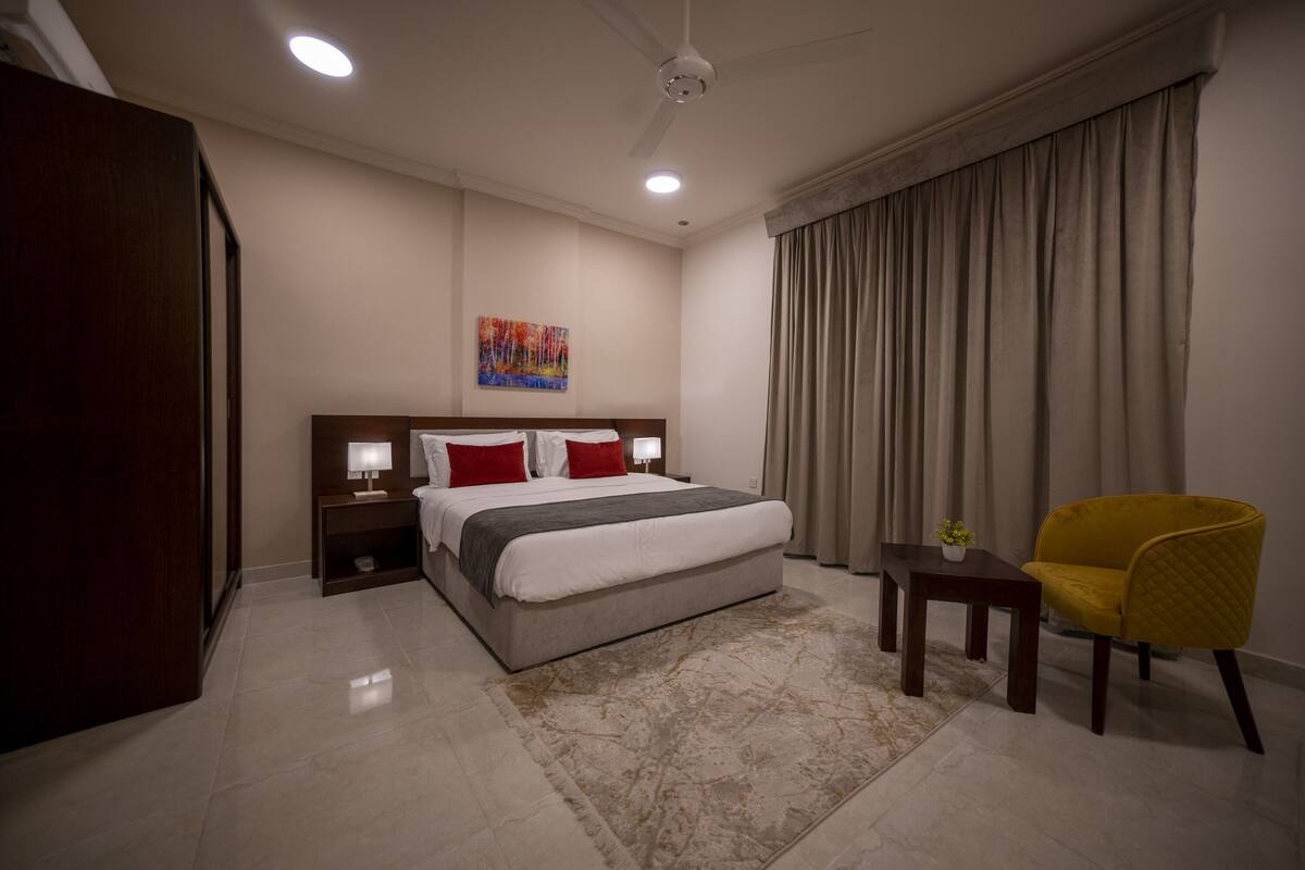 Deluxe Apartment