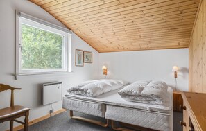 2 bedrooms, free WiFi