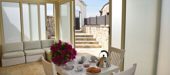 Amazing Trullo suite Private Pool, NIce private Terrace and garden Wifi