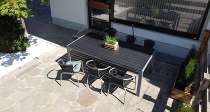 Larch 66 sqm -Chiemgau card- large living/dining area, 2 bathrooms/private terrace