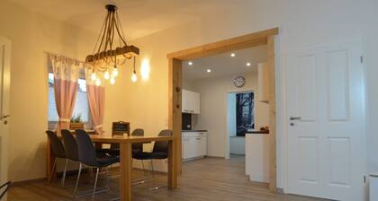 Larch 66 sqm -Chiemgau card- large living/dining area, 2 bathrooms/private terrace