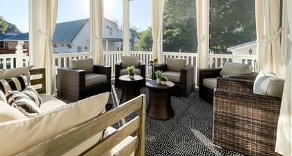 Bee's Knees - Private Heated Pool and Hot Tub, Dog Friendly, Wineries