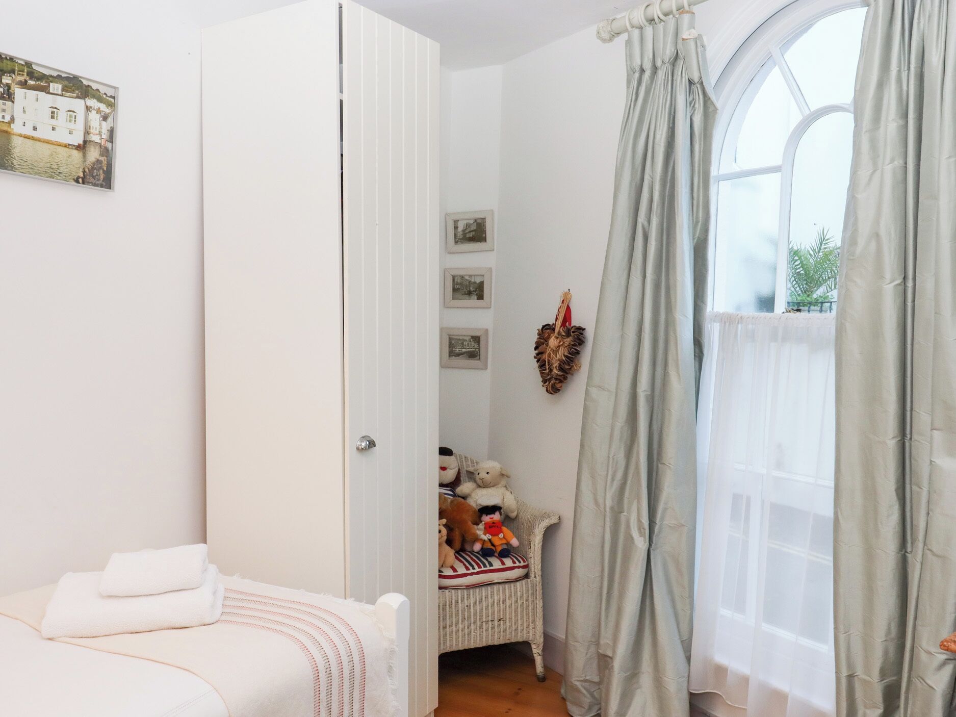 Cottage | 3 bedrooms, individually decorated, individually furnished, free WiFi