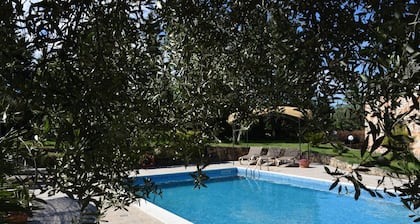 Nice Casa dei Limoni, Large Pool, private Jacuzzi, WIFi
