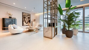 Luxury Apartment | Living area - Ultra Luxurious 4 Bed Apartment (Dubai)