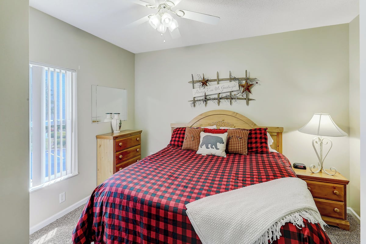 Condo, 1 King Bed with Sofa bed, Balcony, Mountain View (#111 - No Pets) | 1 bedroom, individually decorated, individually furnished, free WiFi