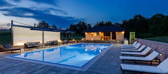 Gorgeous home in Slunj with kitchen