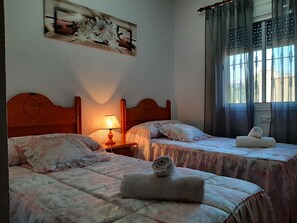 4 chambres, Wi-Fi gratuit, draps fournis