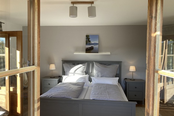 Schlafzimmer "graues Zimmer" mit Balkon