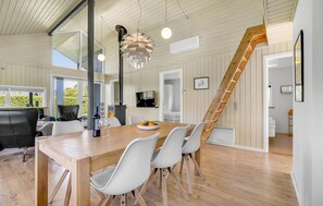 Dining - Beautiful home in Hemmet with WiFi (Hemmet)
