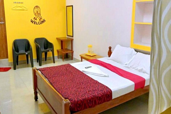 Deluxe Double Room (AC)