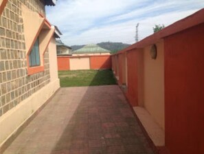 Terrace/patio - Springfield Guest House (Rawalakot)