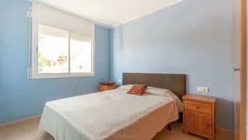 2 habitaciones, tabla de planchar con plancha, wifi y ropa de cama