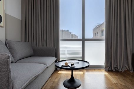 Premium Suite | Living area