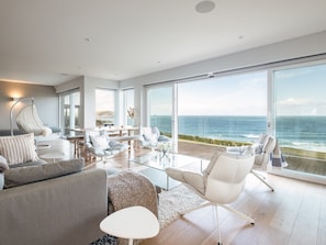 Cottage | Living room