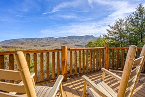 Property grounds - Priceless Views, Game Room, Hot Tub, Firepit & Newly Remodeled! Free Tickets! (Gatlinburg)