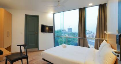 Uptown Hotel